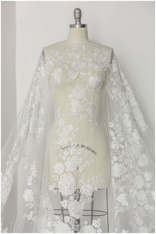 Braut Spitzenstoff Off-White/ große Blütenspitze/ Rosenblüten Spitzenstoff/ Hochzeitskleid Spitze/ Brautkleid Spitze// L17-162