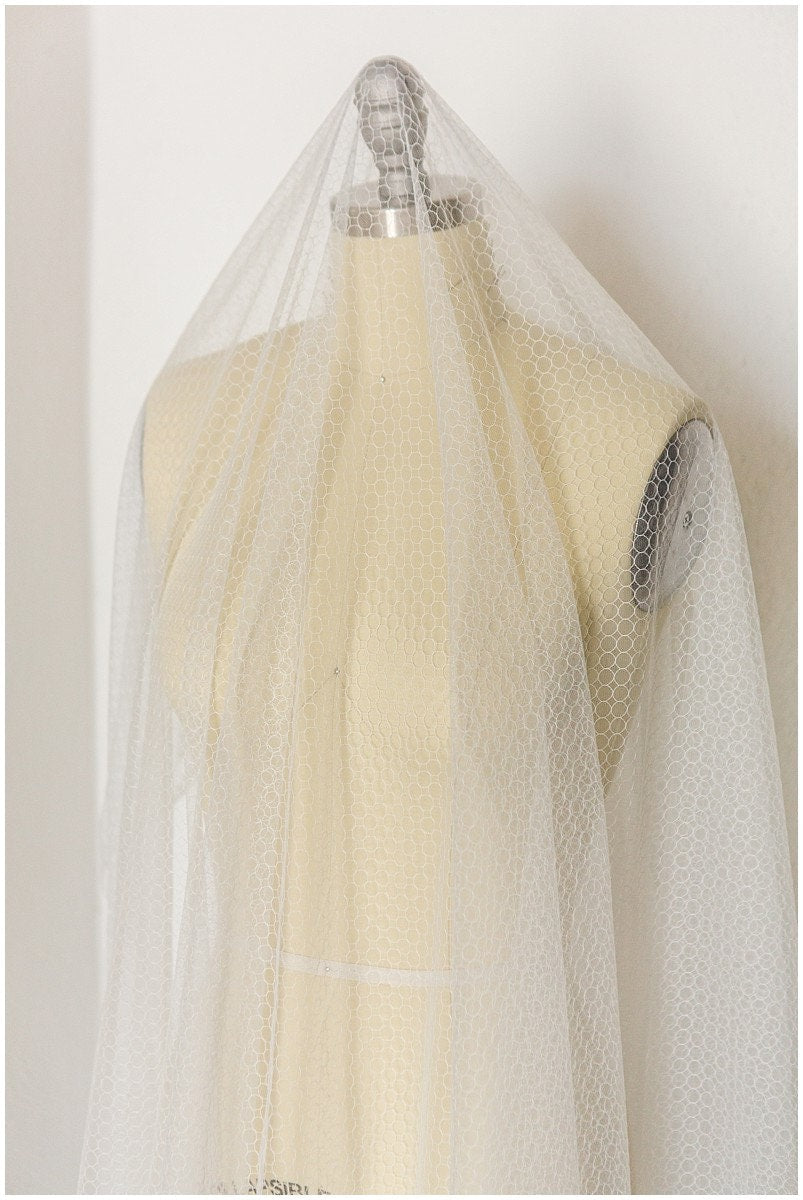 160cm wide - Circular tulle fabric for bridal veils & wedding dresses/ Off-White soft mesh fabric/ soft tulle fabric/ veils// R-168
