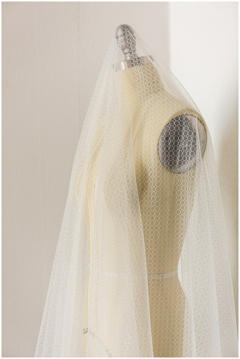 160cm wide - Circular tulle fabric for bridal veils & wedding dresses/ Off-White soft mesh fabric/ soft tulle fabric/ veils// R-168