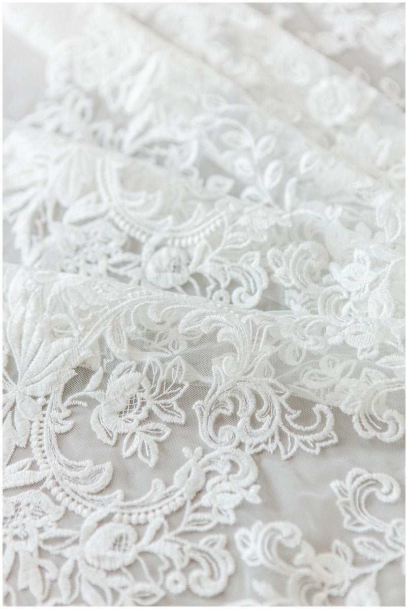 Bestickter weicher Braut Spitzenstoff/ Blumen Spitzenstoff Off-White/ Hochzeitskleid Spitze/ Spitze Schleierstoff// L17-172-RY