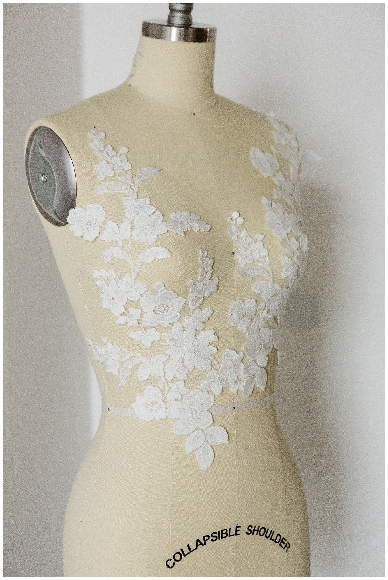 Hochzeit Spitzenstoff / Hochzeit Spitzenstoff / Blumen Braut Spitze Applikation// A17-150