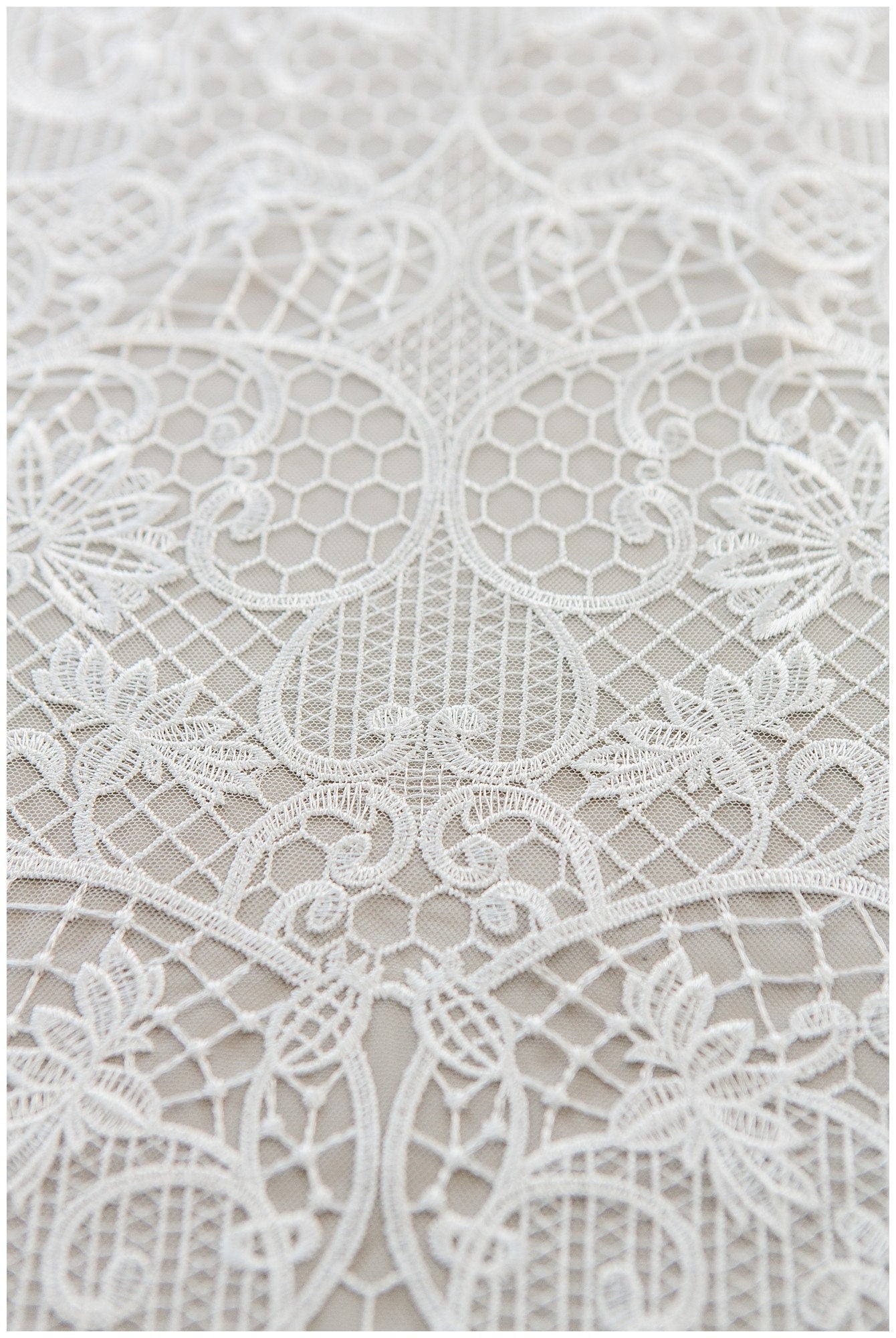 Boho lace fabric off-white/ lace for wedding dresses/ wedding dress lace/ boho wedding dress lace/ crochet lace fabric// L18-189