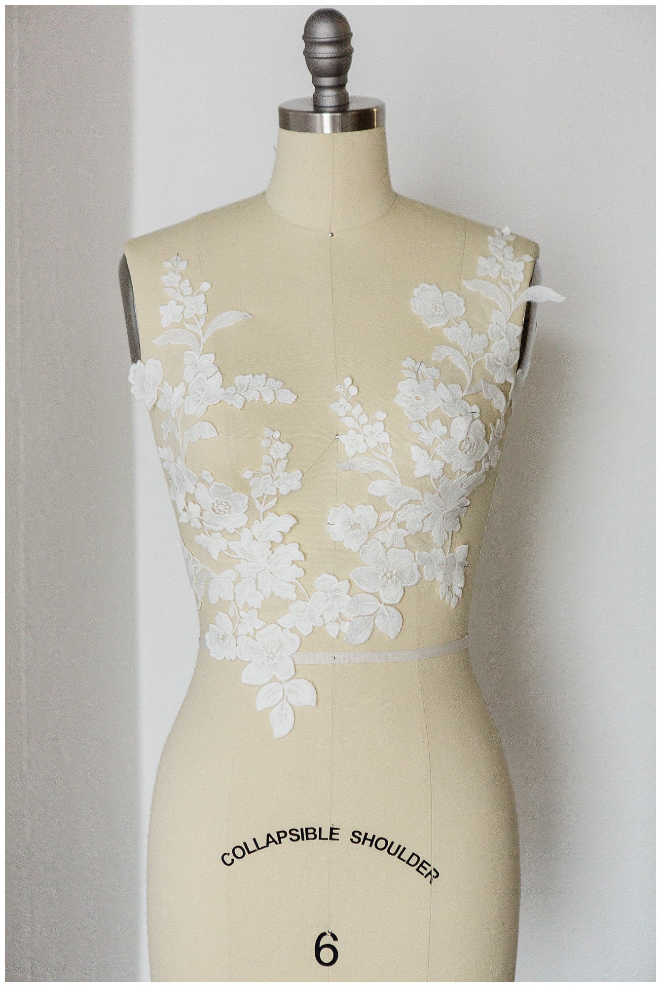 Hochzeit Spitzenstoff / Hochzeit Spitzenstoff / Blumen Braut Spitze Applikation// A17-150