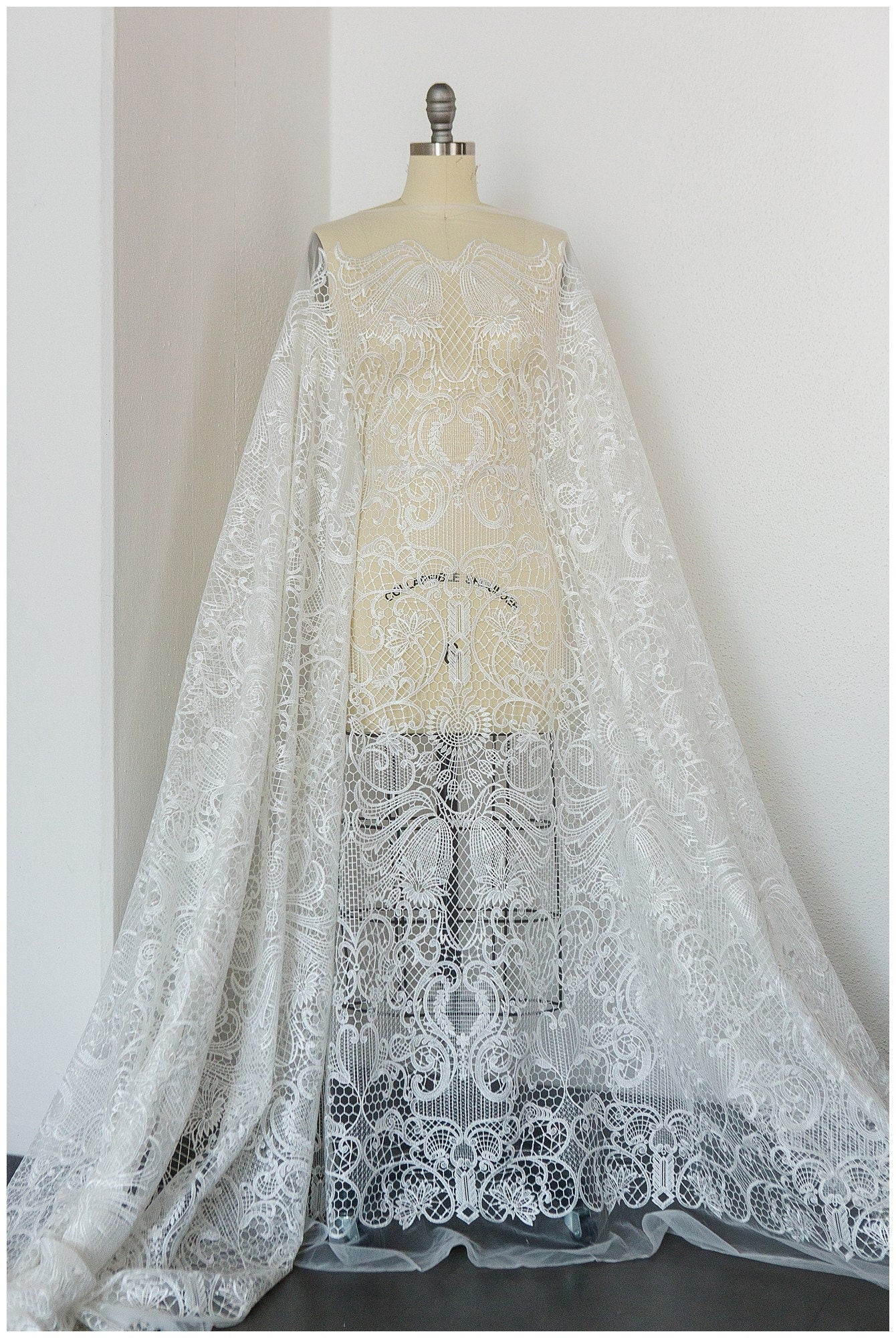 Boho lace fabric off-white/ lace for wedding dresses/ wedding dress lace/ boho wedding dress lace/ crochet lace fabric// L18-189