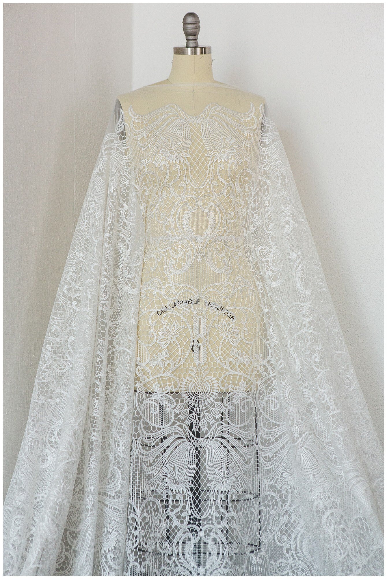 Boho lace fabric off-white/ lace for wedding dresses/ wedding dress lace/ boho wedding dress lace/ crochet lace fabric// L18-189