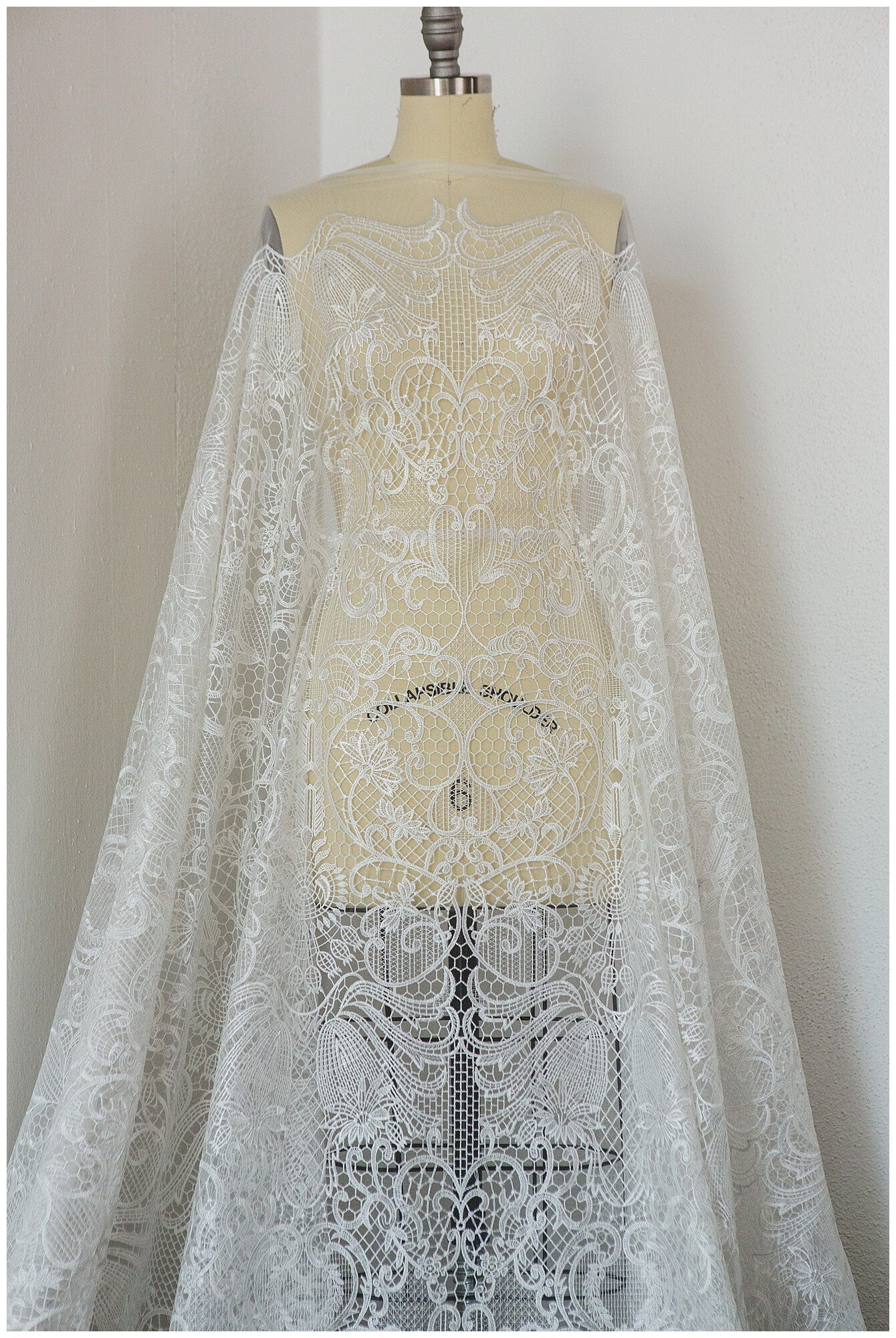 Boho lace fabric off-white/ lace for wedding dresses/ wedding dress lace/ boho wedding dress lace/ crochet lace fabric// L18-189
