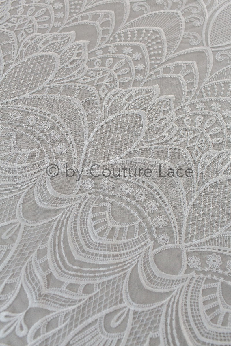 1.1yds piece - Boho lace fabric off-white/ vintage lace fabric/ geometric cotton lace/ wedding dress lace// L18-202