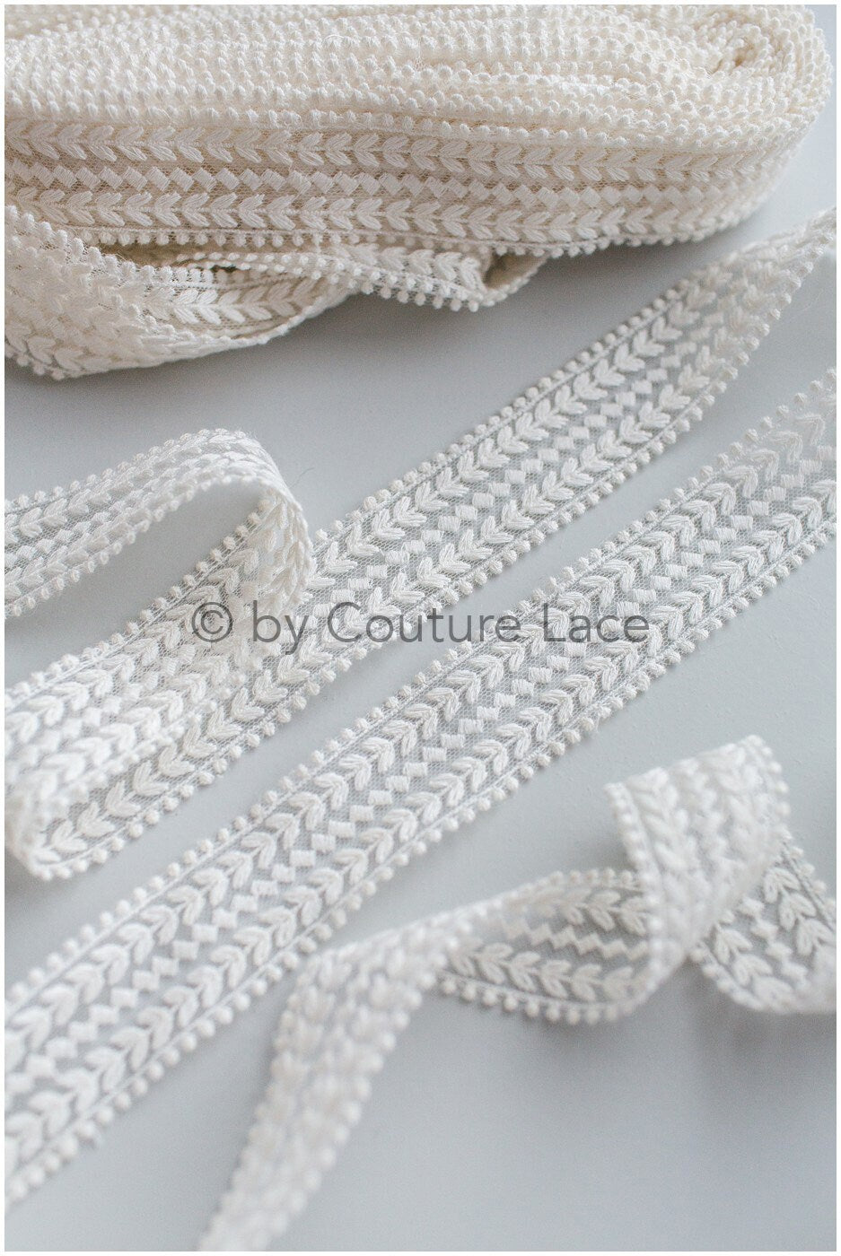 Soft embroidered lace trim off-white/ elegant bridal lace/ bridal lace trim/ veil lace/ boho wedding dress// T19-064CO