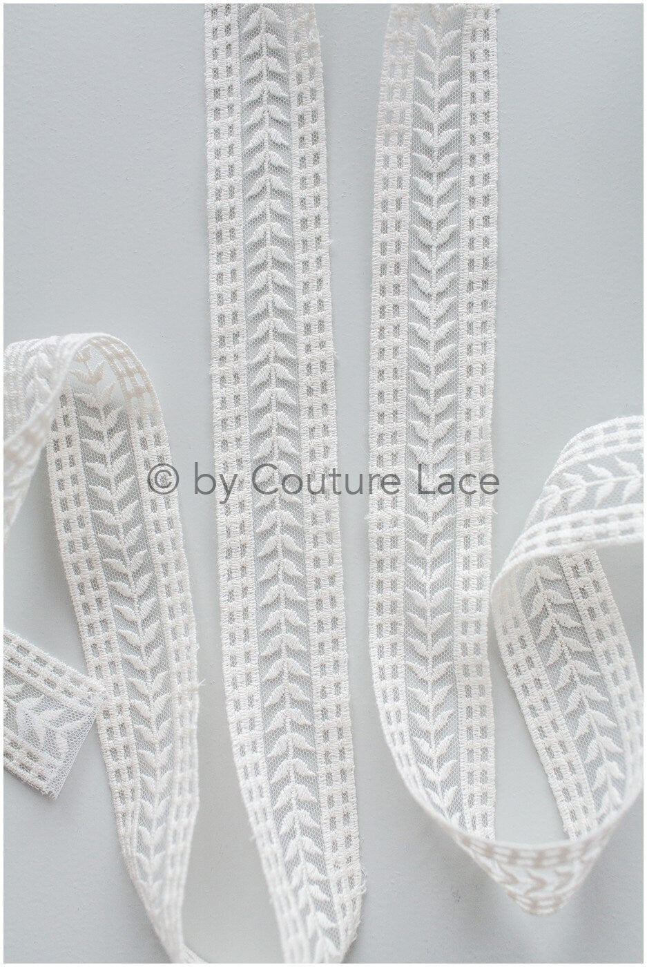 Boho wedding dress lace trim/ embroidered lace trim off-white/ bridal lace/ veil lace// T19-065