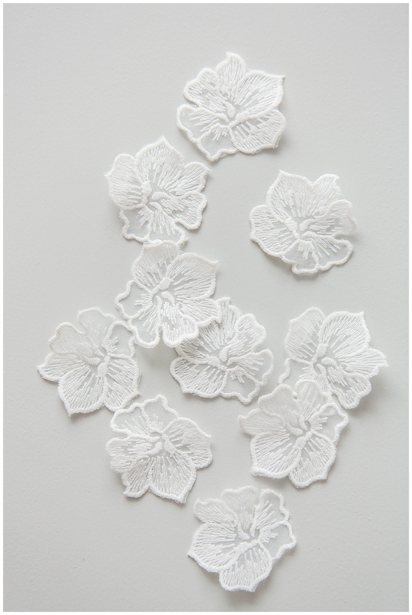 10pcs. 3D lace flowers for sewing on/ 3D flower lace applique/ wedding dress lace applique/ bridal lace// A17-161
