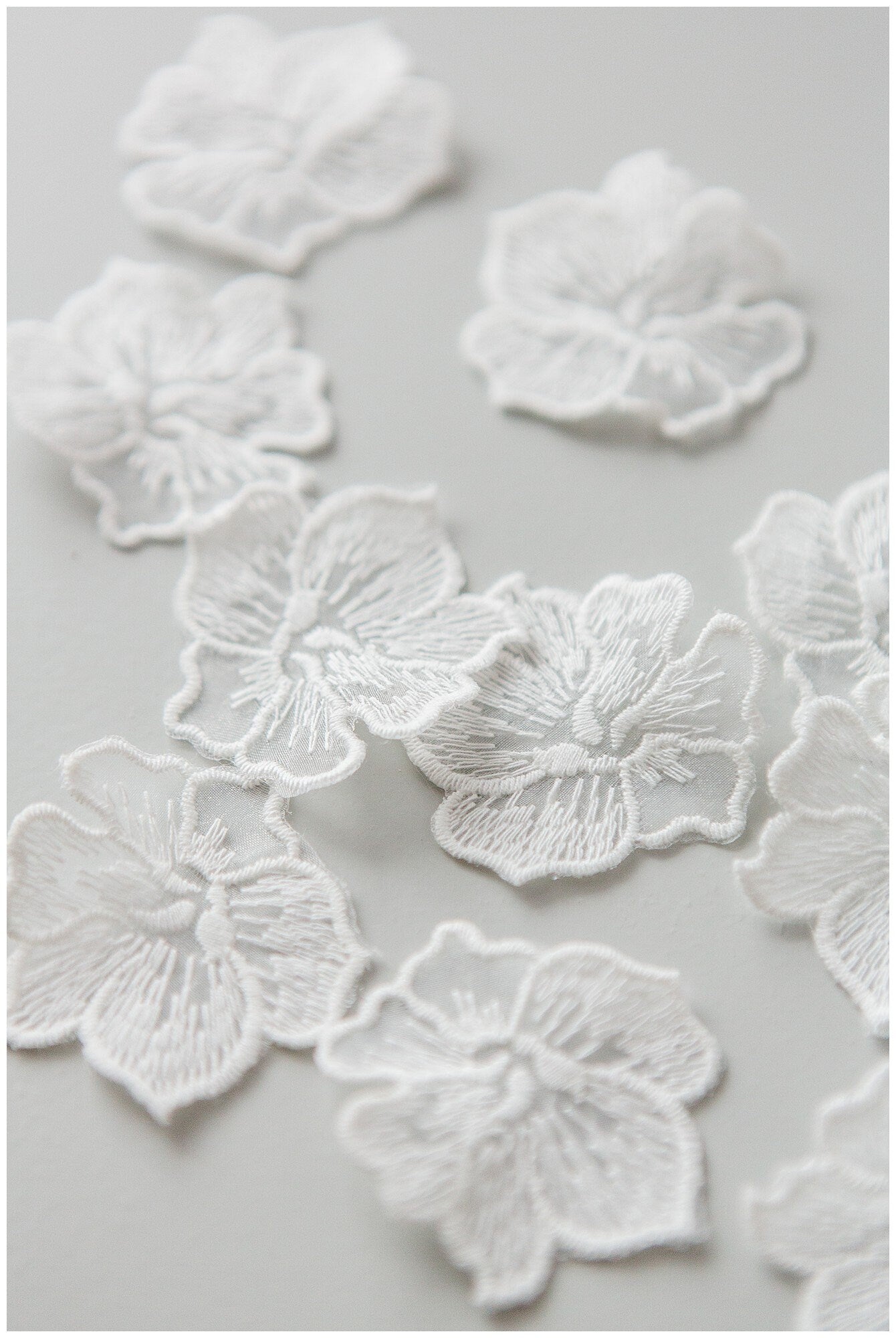 10pcs. 3D lace flowers for sewing on/ 3D flower lace applique/ wedding dress lace applique/ bridal lace// A17-161