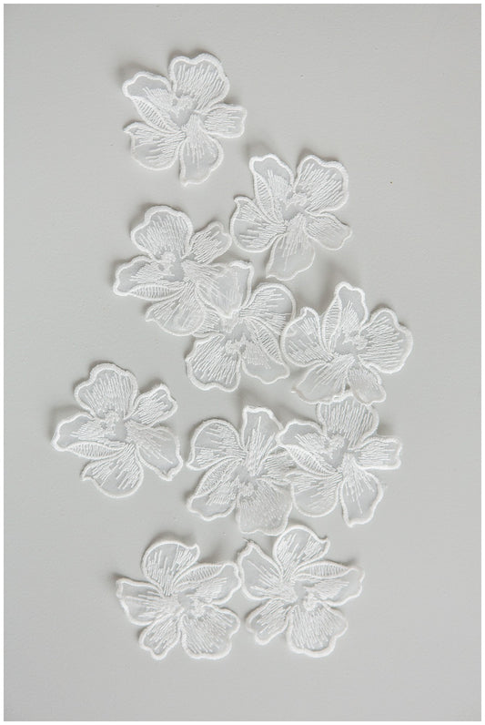 10 pièces. Fleurs de dentelle 3D pour la couture/ applique de dentelle de fleurs 3D/ applique de dentelle de robe de mariée/ dentelle de mariée// A17-162