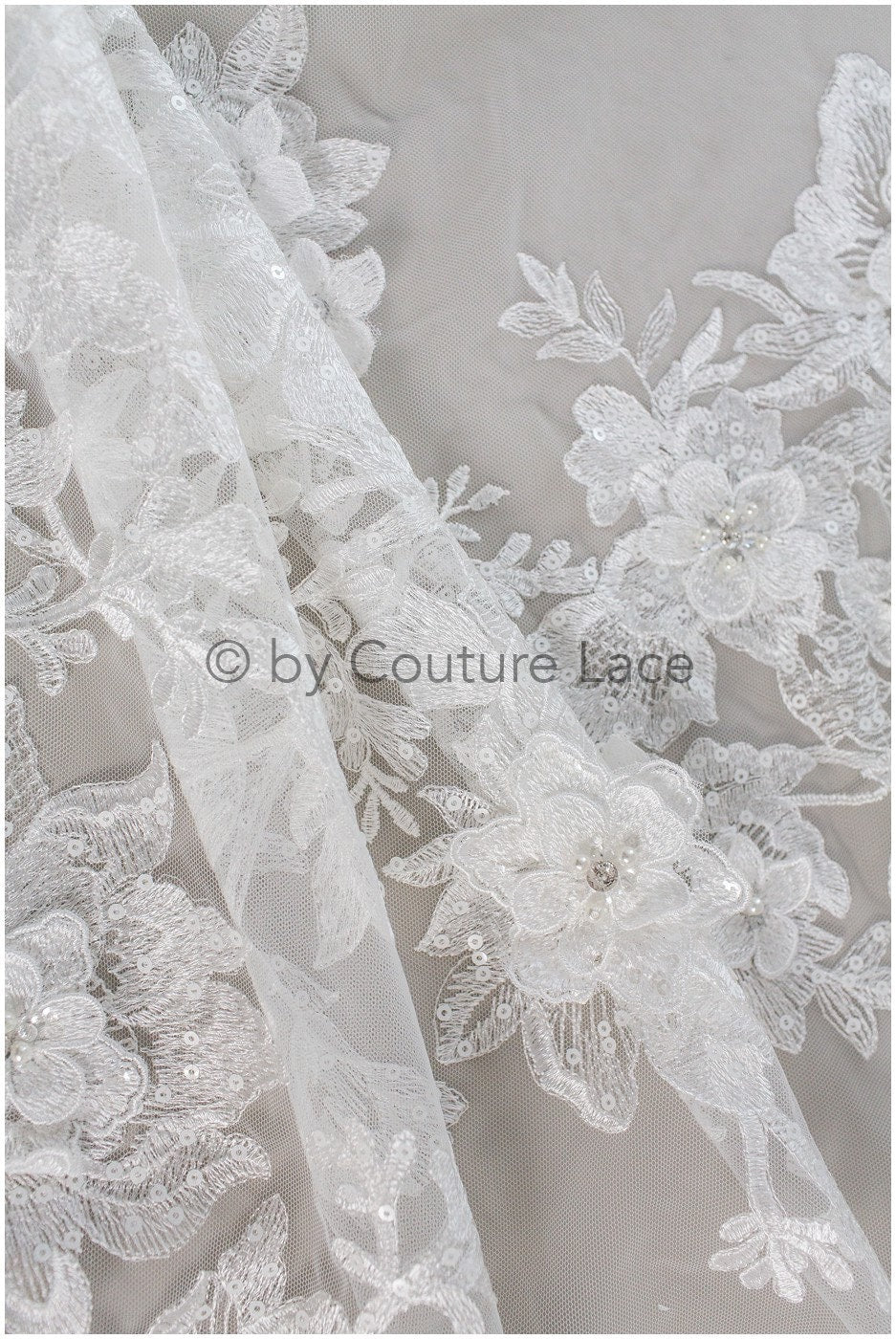3D Blumen Spitzenstoff/ Braut Spitzenstoff Off-White/ romantischer Blumen Spitzenstoff mit 3D Blumen/ Hochzeit Spitzenstoff// L19-211