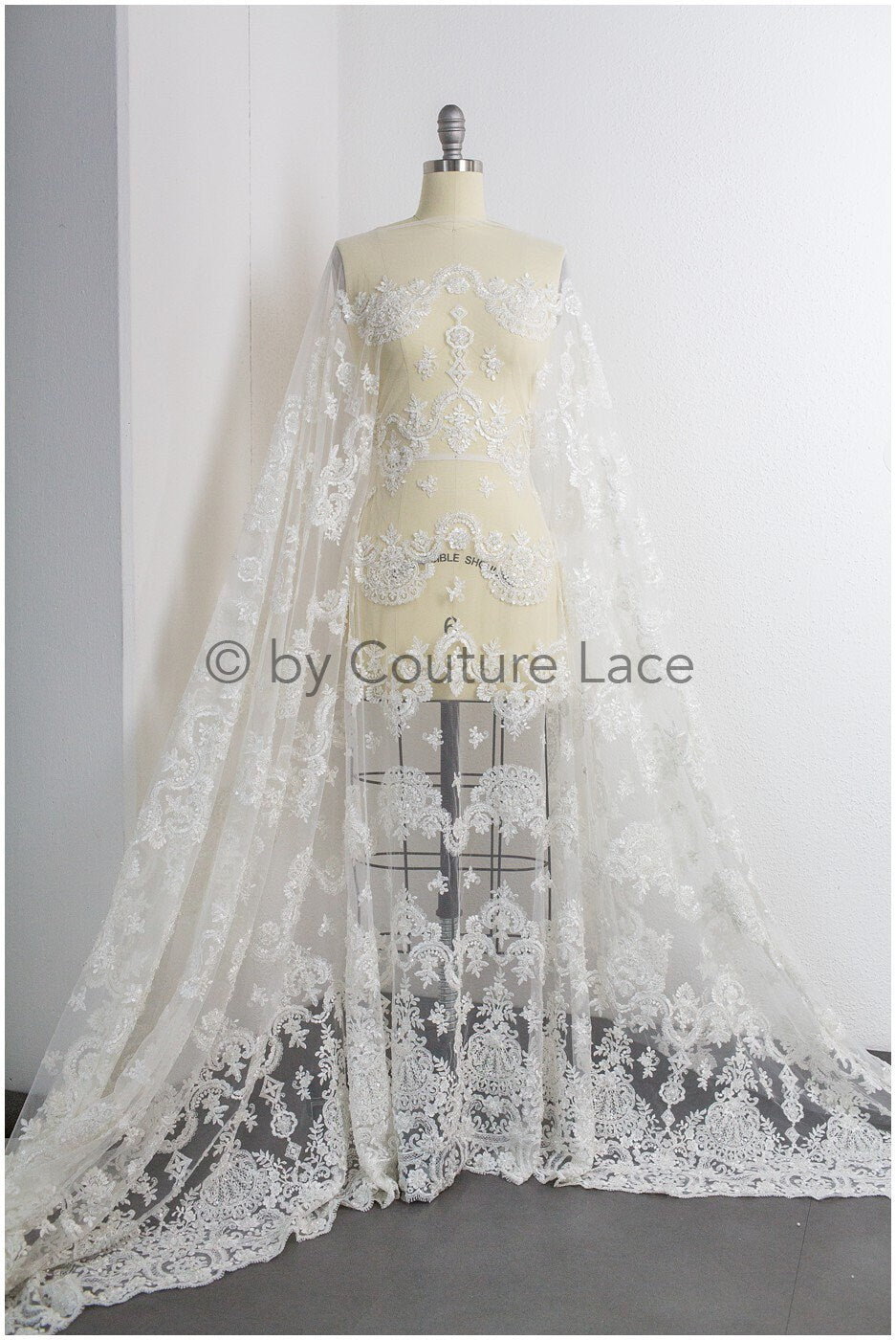 Perlen Spitzenstoff Off-White/ Couture Spitzenstoff mit Perlen/ Braut Spitzenstoff/ Perlen Pailletten Spitze// L19-221