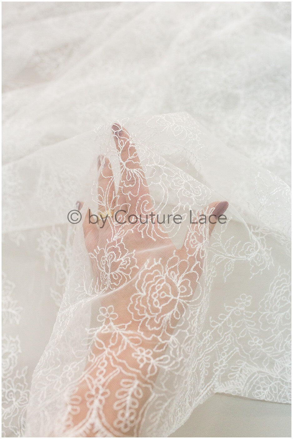 Filigree lace fabric off-white/ contour embroidered lace fabric for wedding dress/ floral lace/ boho lace// L19-200