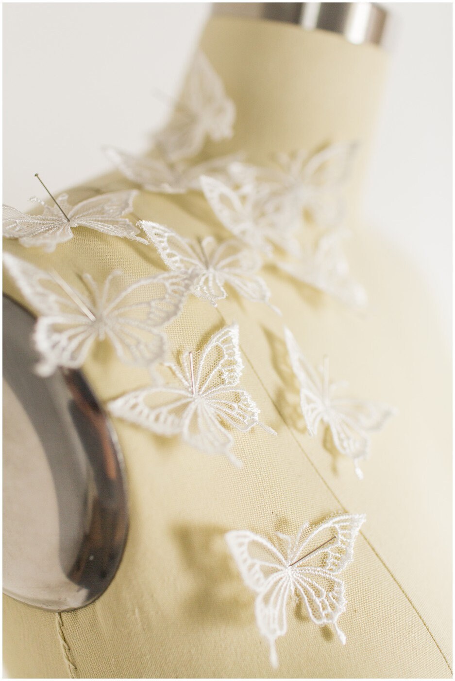 10 pcs. 3D butterflies for sewing/ 3D appliqué for wedding dress/ bridal lace// A19-165