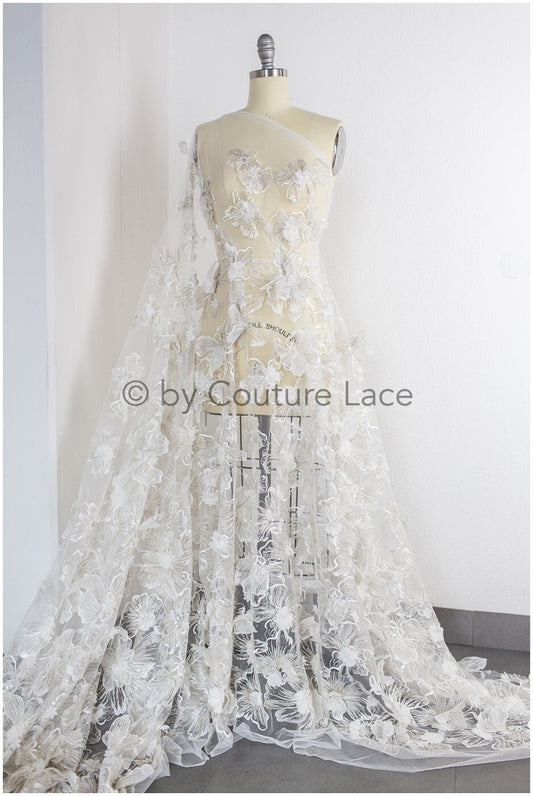 Wunderschöner 3D Blüten Spitzenstoff Off-White Silber/ Hochzeitskleid Spitze/ Blumenspitze/ Brautspitze// L19-225