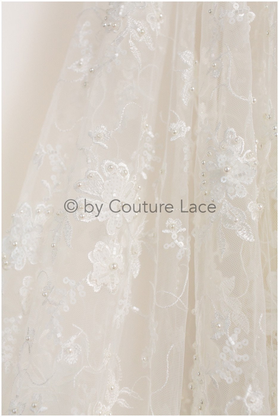 3D Blumen Spitzenstoff Off-White/ Braut Perlen Spitzenstoff/ romantischer Spitzenstoff mit 3D Blumen/ Hochzeit Spitzenstoff// L19-205