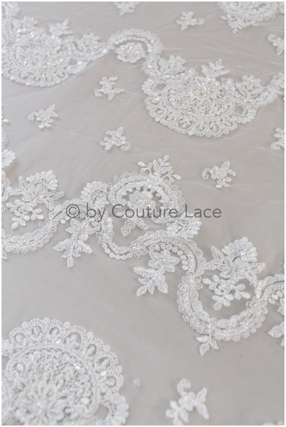 Perlen Spitzenstoff Off-White/ Couture Spitzenstoff mit Perlen/ Braut Spitzenstoff/ Perlen Pailletten Spitze// L19-221