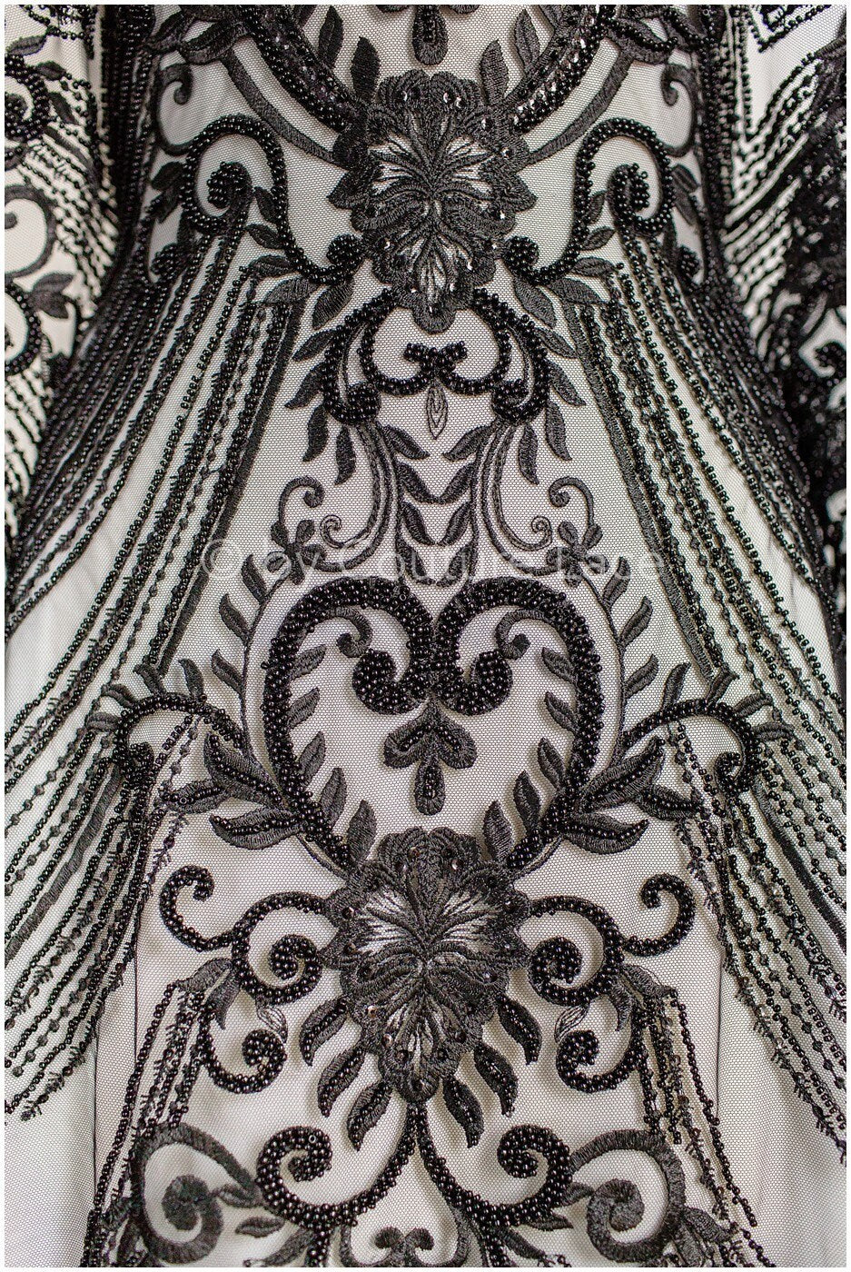 Perlen Spitzenstoff Schwarz/ Couture Spitzenstoff/ Spitzenstoff mit Perlen/ Perlen Spitze// L19-217
