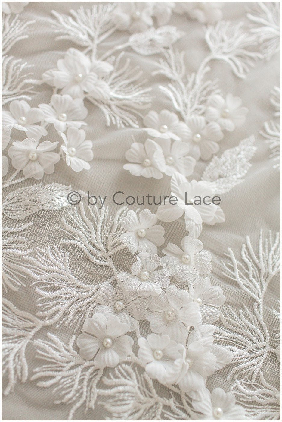 3D Blumen Spitzenstoff Off-White/ Braut Spitzenstoff mit Perlen/ romantischer Spitzenstoff mit 3D Blumen/ Hochzeit Spitzenstoff// L19-245