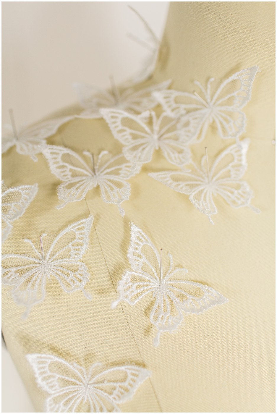 10 pcs. 3D butterflies for sewing/ 3D appliqué for wedding dress/ bridal lace// A19-165