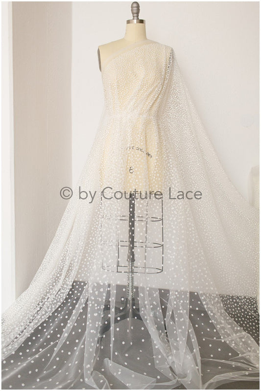 Glänzender Polka Dot Flock Stoff mit Farbverlauf/ Off-White Silber Glitzer Stoff mit Flock/ eleganter Mesh Tüll Spitzenstoff/ off-white Braut Tüll Stoff// R-017