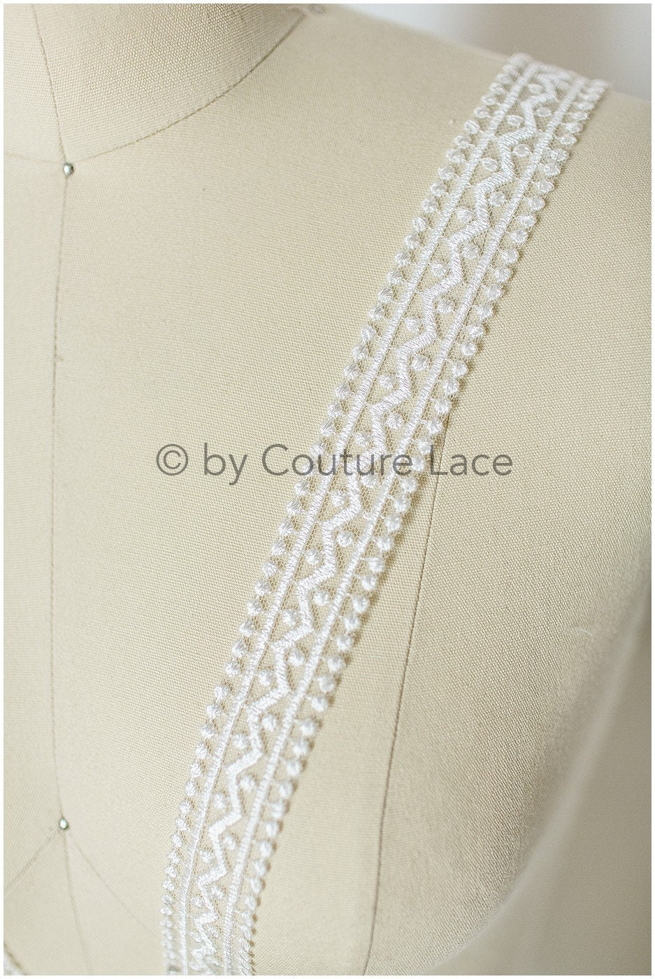 Boho bridal lace trim off-white/ Boho lace trim/ Lace veil/ Bridal lace trim// T19-072