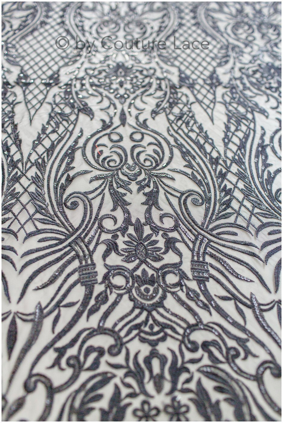 Schwarze Ornamentspitze/ schwarze Spitze/ schwarze bestickte Spitze für Abendkleid/ schwarze Couture Spitze // L19-215