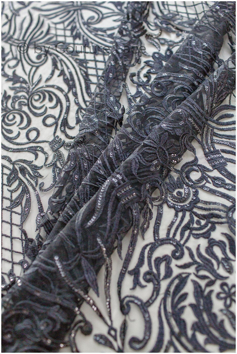 Schwarze Ornamentspitze/ schwarze Spitze/ schwarze bestickte Spitze für Abendkleid/ schwarze Couture Spitze // L19-215