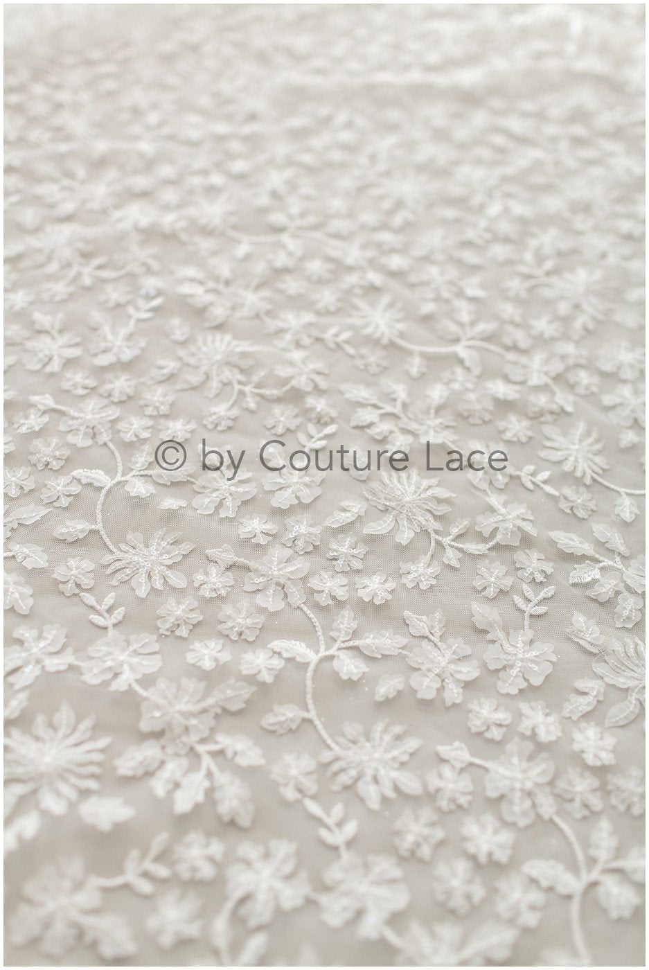 3D Blumen Spitzenstoff Off-White/ Braut Spitzenstoff/ romantischer Blumen Spitzenstoff/ Hochzeit Spitzenstoff// L19-238