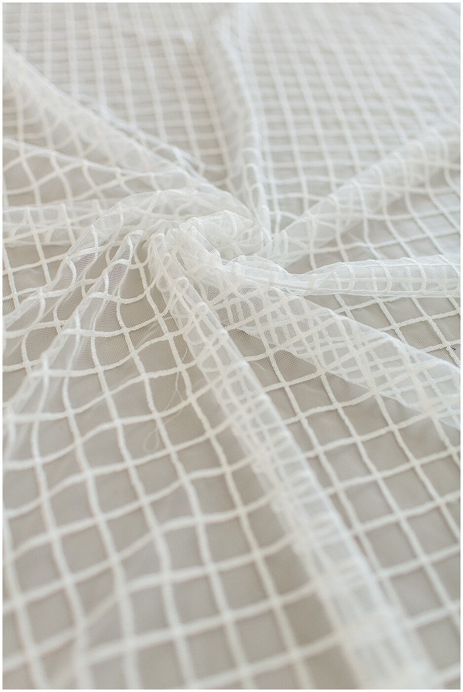Netz Spitzenstoff Off-White/ Braut Spitzenstoff/ Netzpattern Spitze/ bestickte Hochzeitskleid Spitze// L19-254