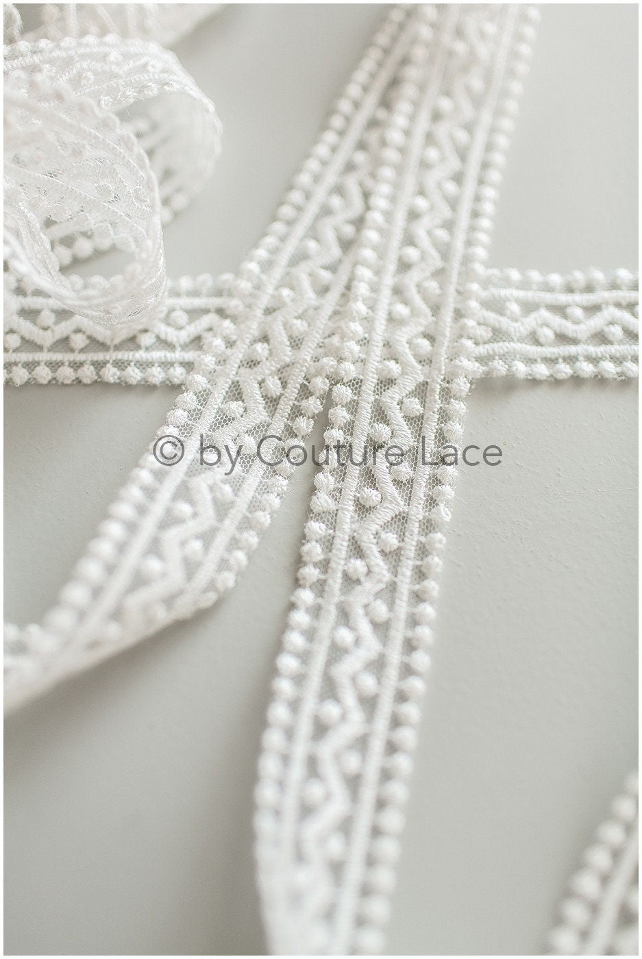 Boho bridal lace trim off-white/ Boho lace trim/ Lace veil/ Bridal lace trim// T19-072