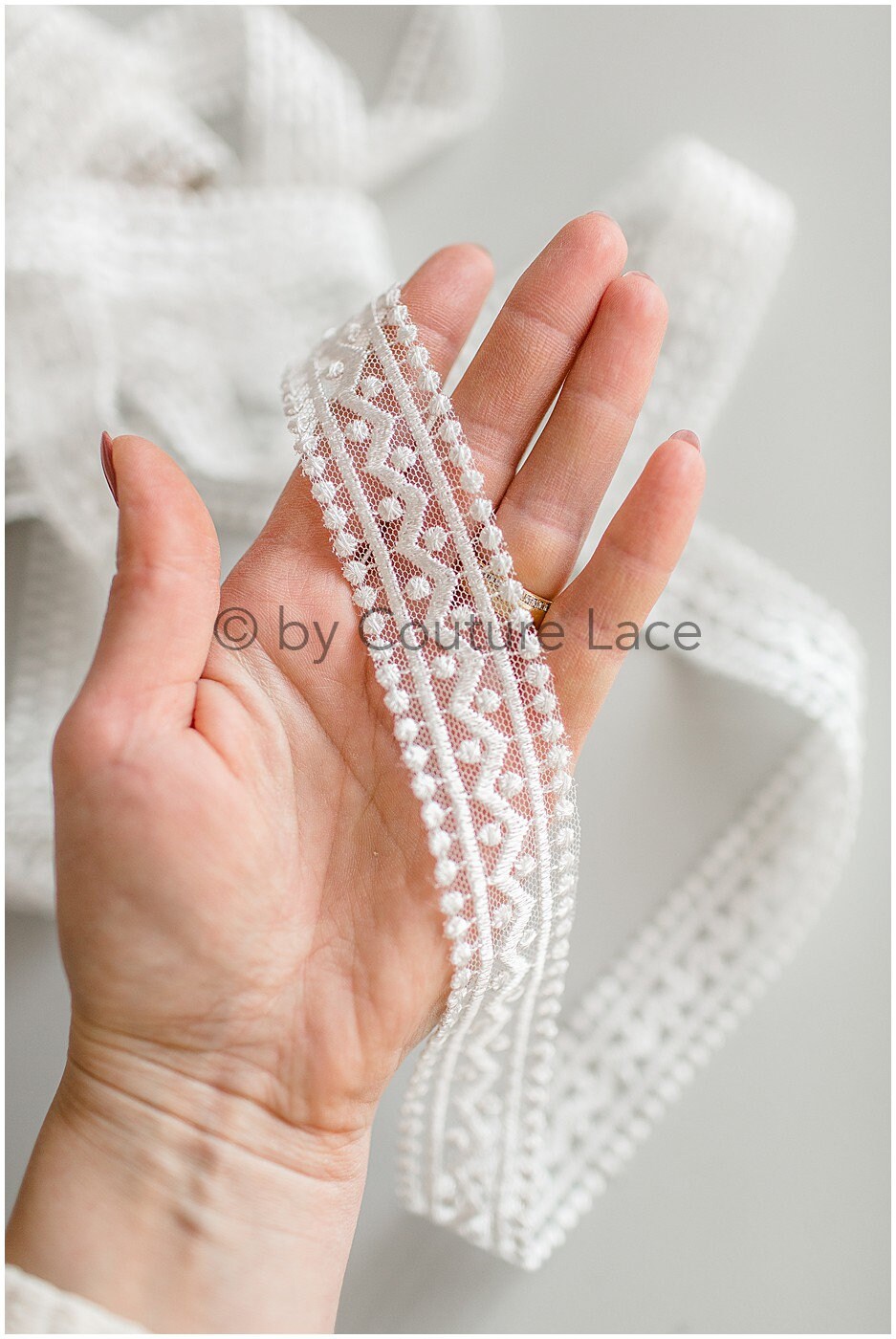 Boho bridal lace trim off-white/ Boho lace trim/ Lace veil/ Bridal lace trim// T19-072