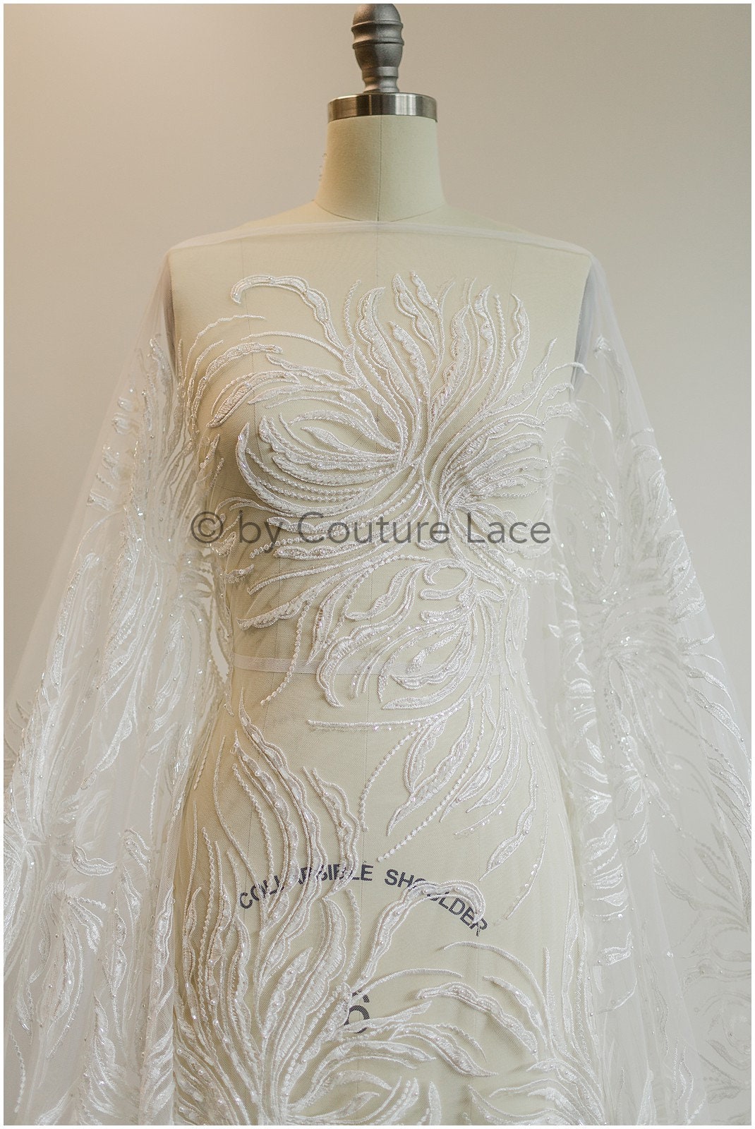 Berta Braut Spitze Stoff für Hochzeitskleid, Perlen Braut Lacefabric, Hochzeitskleid Spitze mit Perlen// L19-204
