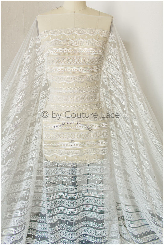Französische Spitze Off-White/ Brautspitzenstoff/ moderne Streifen gemusterte Spitze/ Boho Brautkleid Spitze// L19-255RY