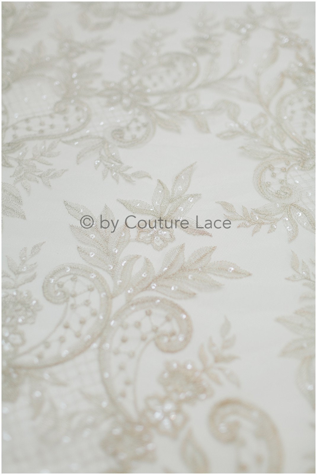 Florale Braut Spitze / Braut Spitze Material mit Pailletten / offwhite Braut Spitze / florale Hochzeit Spitze / Couture Spitze / / L19-273