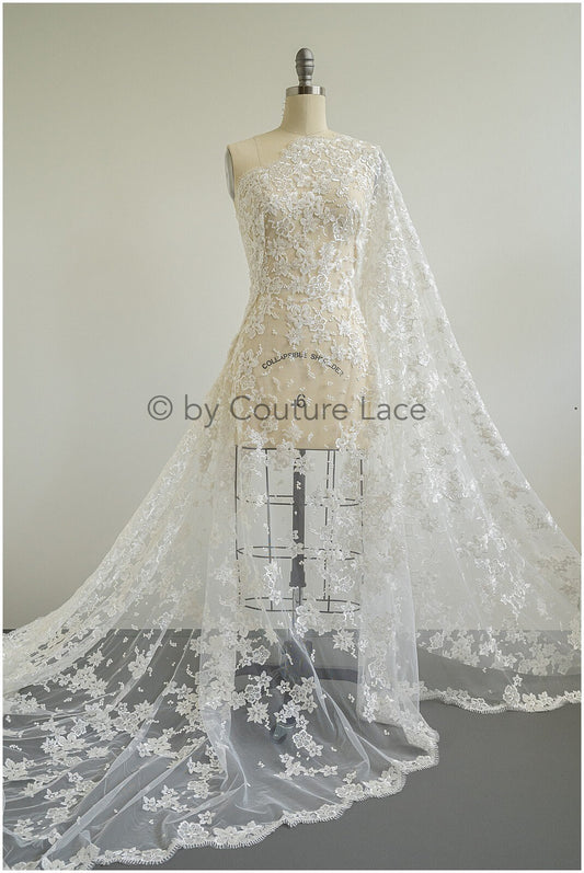 Schwerer Perlen Spitzenstoff/ Brautspitze Off-White/ Hochzeitskleid Spitze mit Perlen/ Perlenblüten Stoff/ glänzende Spitze// L19-283