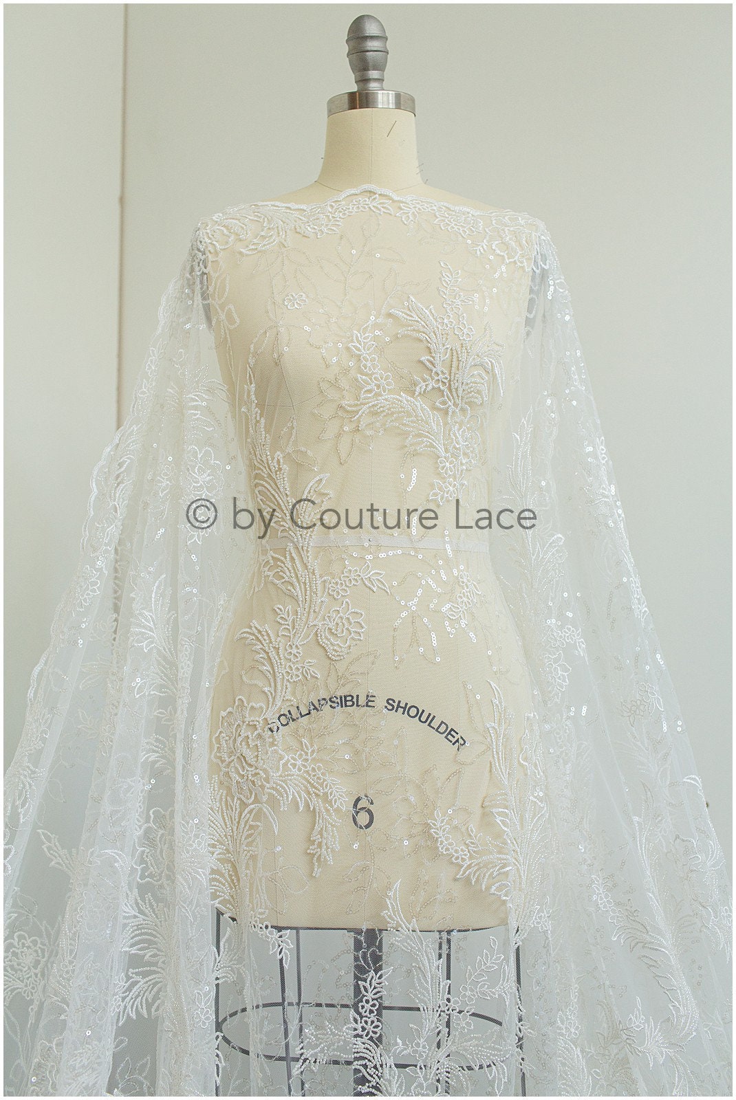 Wunderschöner Perlenblüten Spitzenstoff Off-White/ Perlen Brautspitze/ Hochzeitskleid Spitze mit Perlen/ glänzende Spitze// L19-278