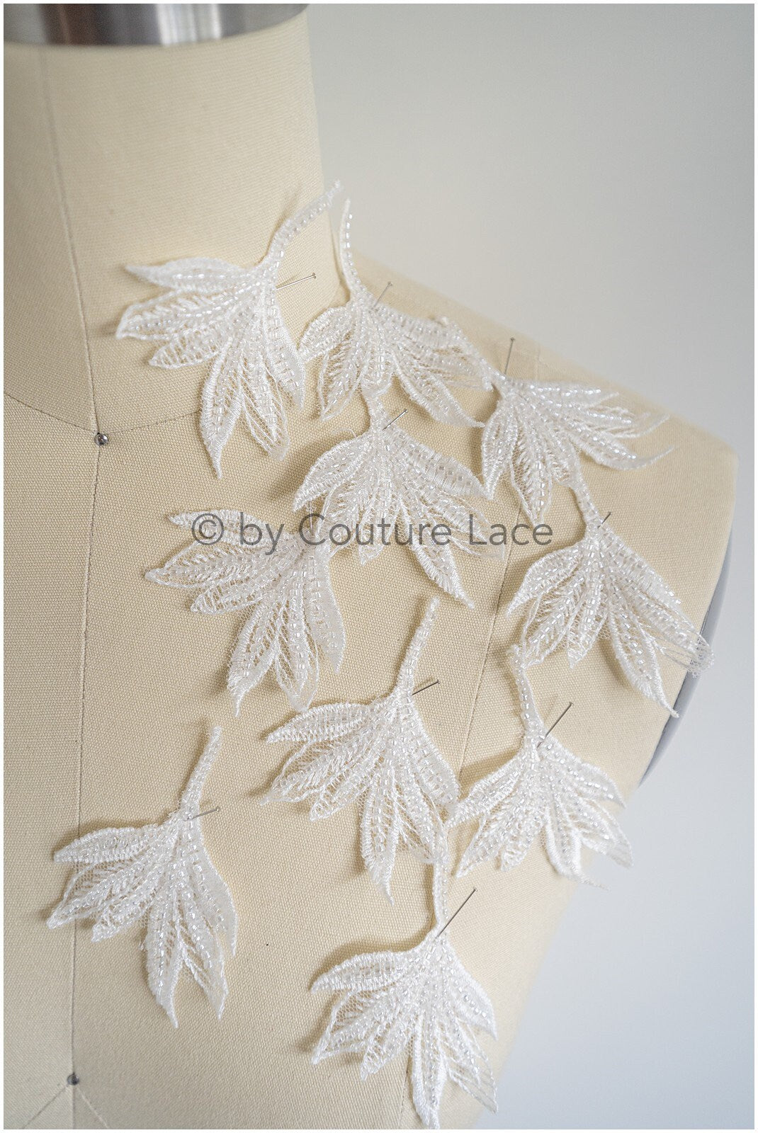 10pcs. 3D flowers with pearls/ lace applique/ wedding dress lace applique// A19-104/3
