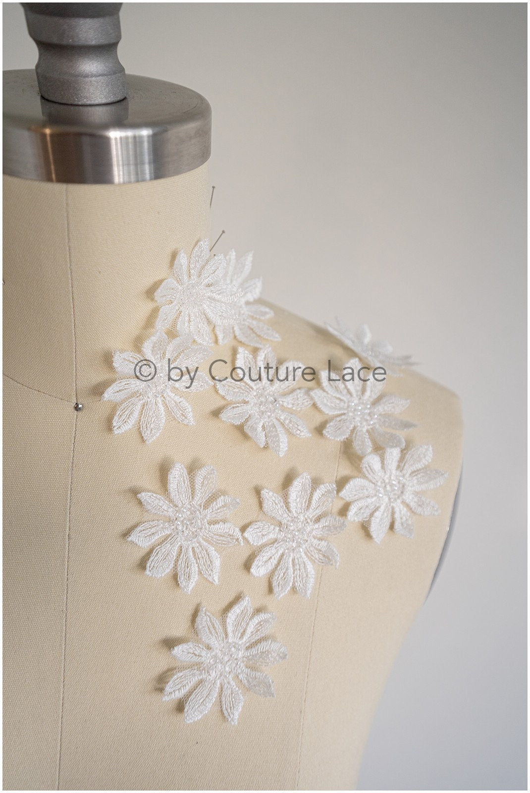 10pcs. 3D flower lace with pearls/ 3D flower patch/ lace applique/ wedding dress lace applique/ bridal 3D applique// A19-104/1