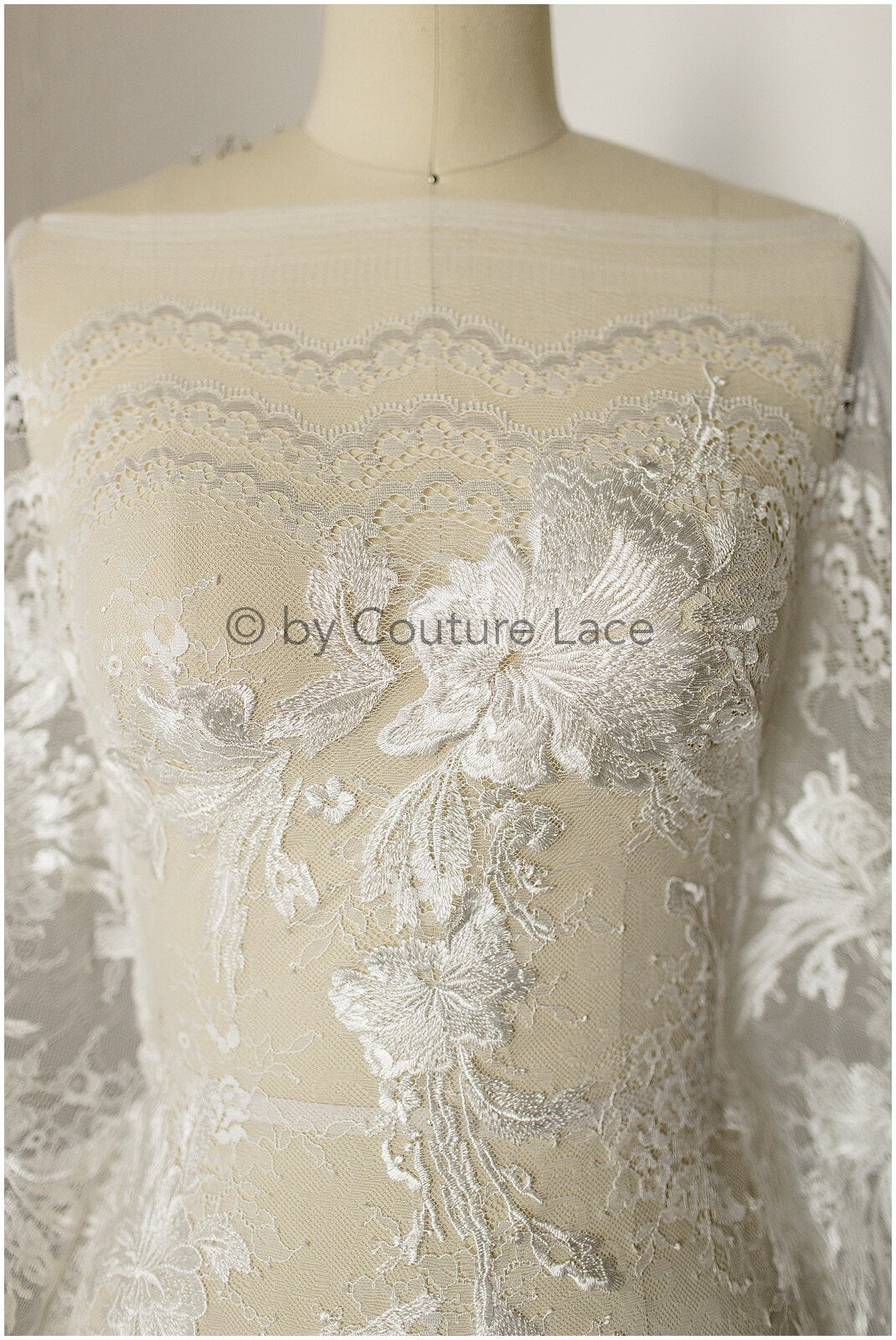 French wedding dress lace off-white/ Floral patterned lace/ Bridal lace/ Embroidered Chantilly lace// L19-256