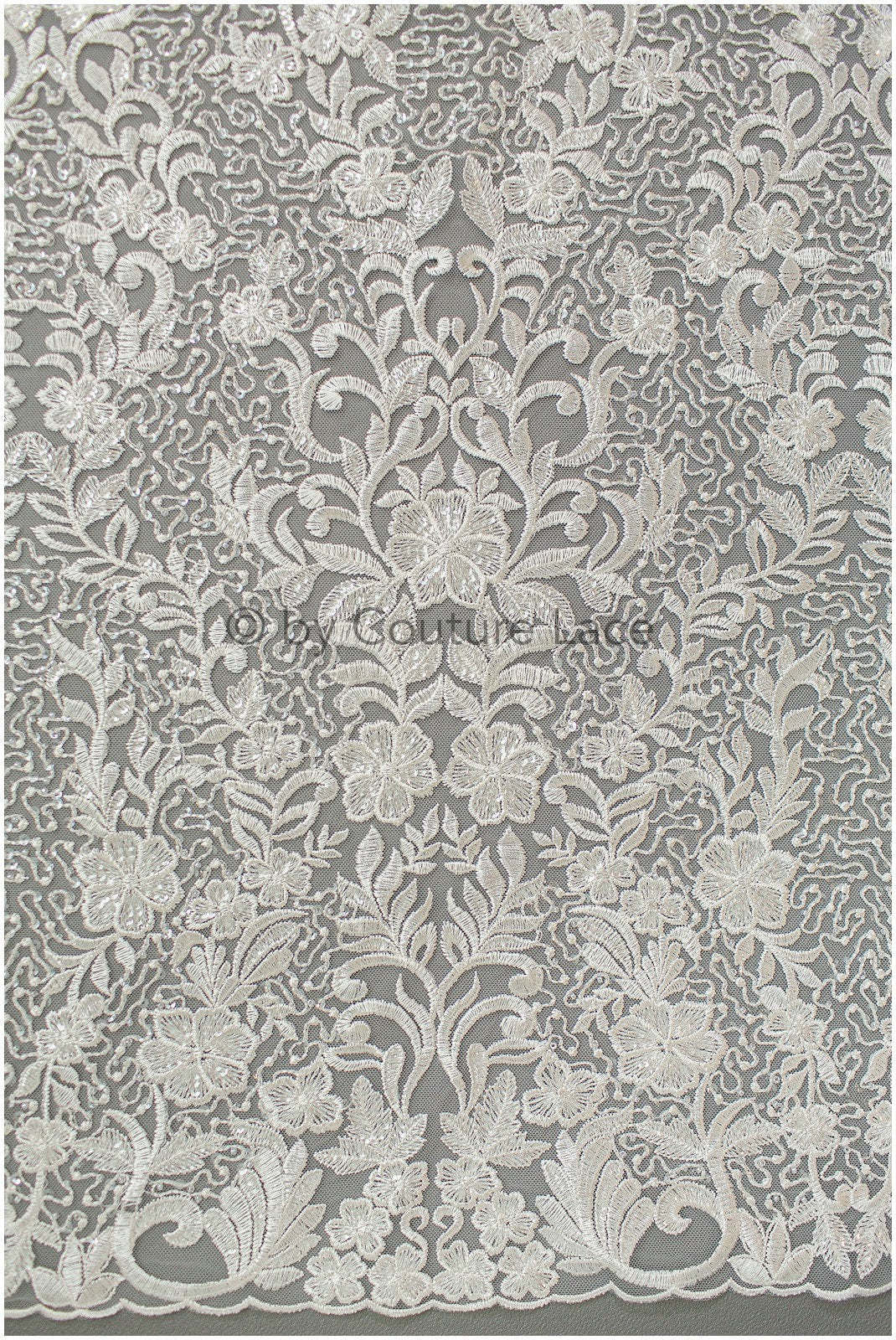 schwerer bestickter Spitzenstoff mit Perlen/ Hochzeitsspitze/ Paillettenspitze/ Brautspitze/ Couture Lace - Alencon Lace Stoff// L17-012