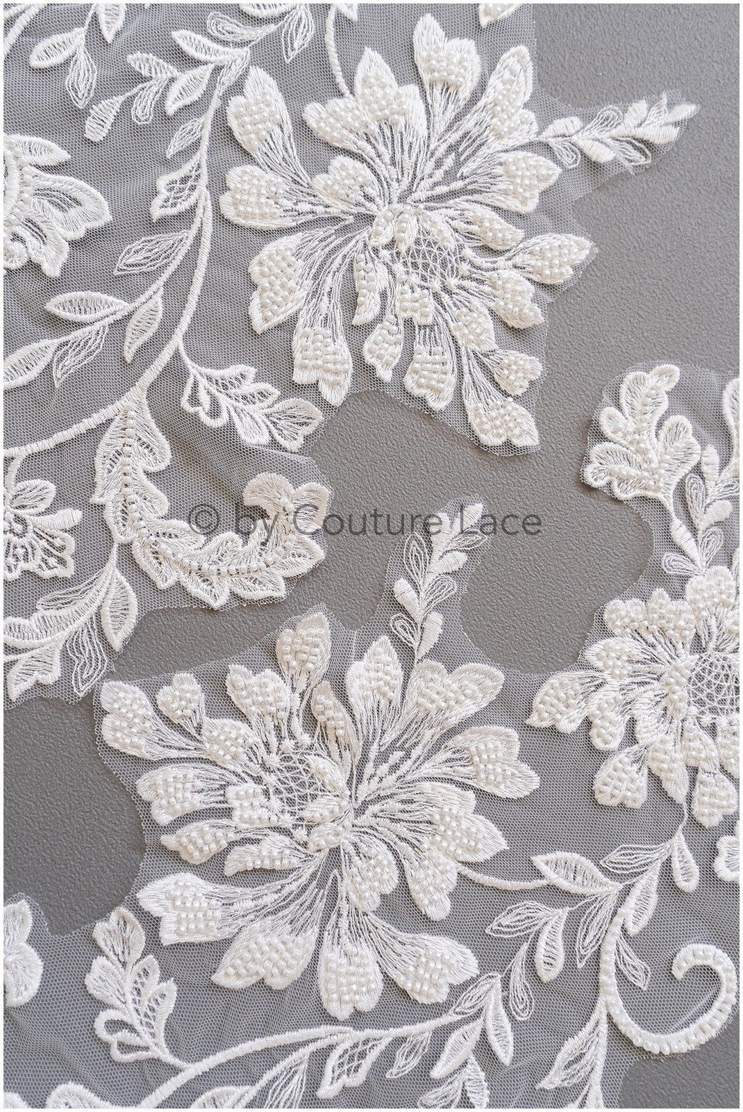 Perlen SpitzenBlume Aufnäher, Blumen Applikation, SpitzenBlume Patch, Spitzen Applikation, Hochzeitskleid Spitzen Applikation, Braut Blumen Aufnäher// A19-185