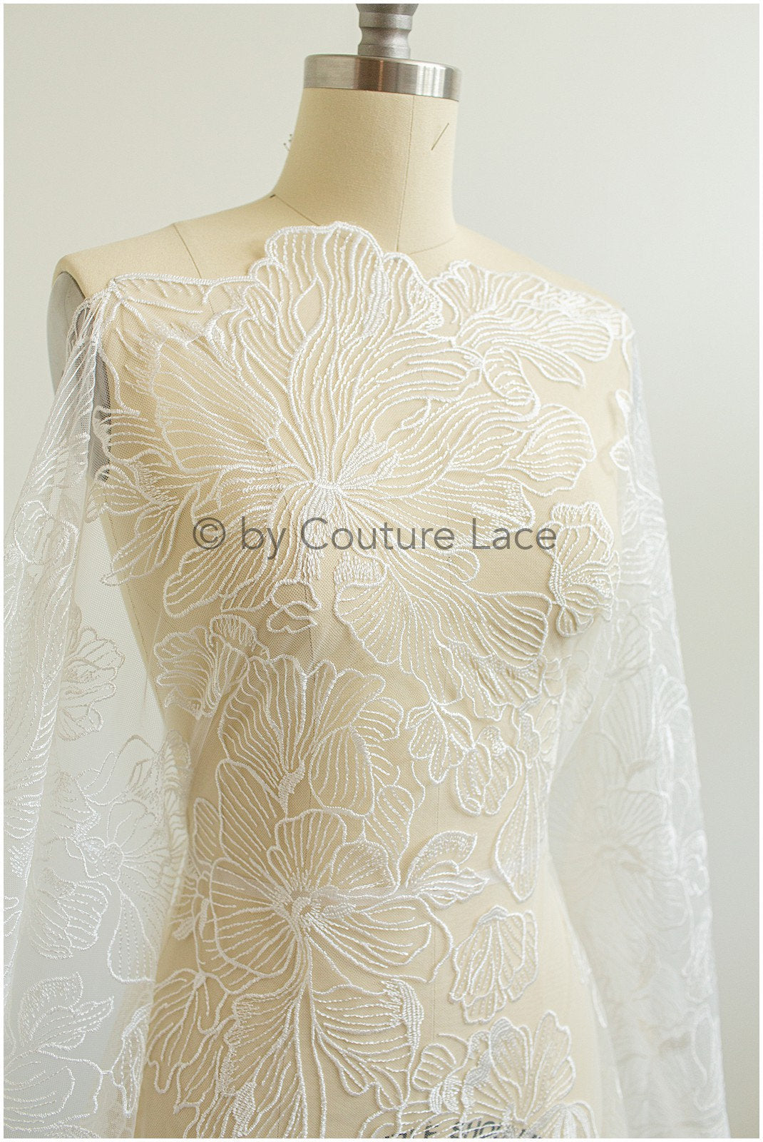 Blumen Braut Spitze Off-White/ Brautspitze mit Blumen/ Blumen Hochzeit Spitze/ Couture Spitze// L19-281