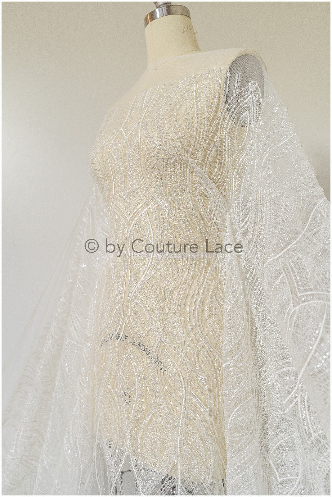 Perlen Braut Spitzenstoff Off-White/ Perlen Wellen Spitzenstoff/ Hochzeitskleid Spitze mit Perlen & Pailletten/ Brautspitzenstoff// L19-021