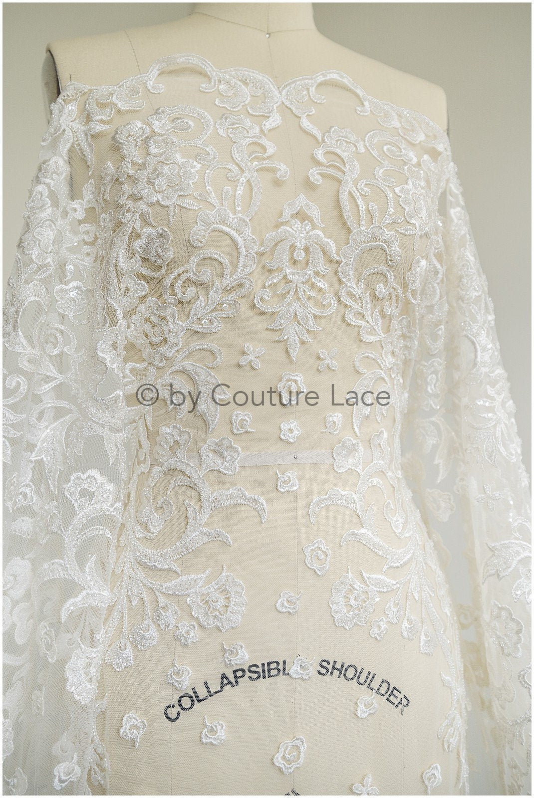 Berta Bridal Spitzenstoff, Brautspitze mit Perlen und Pailletten, verzierte Blumenspitze, Berta Braut Hochzeitsspitze// L19-302
