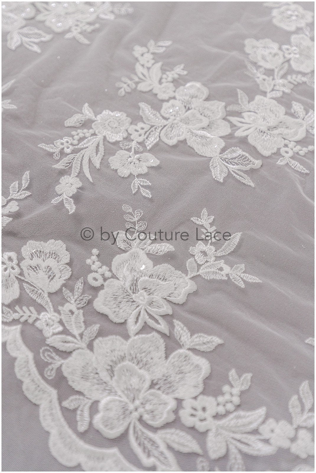 Romantischer Baumwoll-Rayon-Misch-Spitzenstoff für Hochzeitskleid, Spitzenstoff, Blumendesign Spitze, Blumenmuster Hochzeitskleid Spitze// L19-017