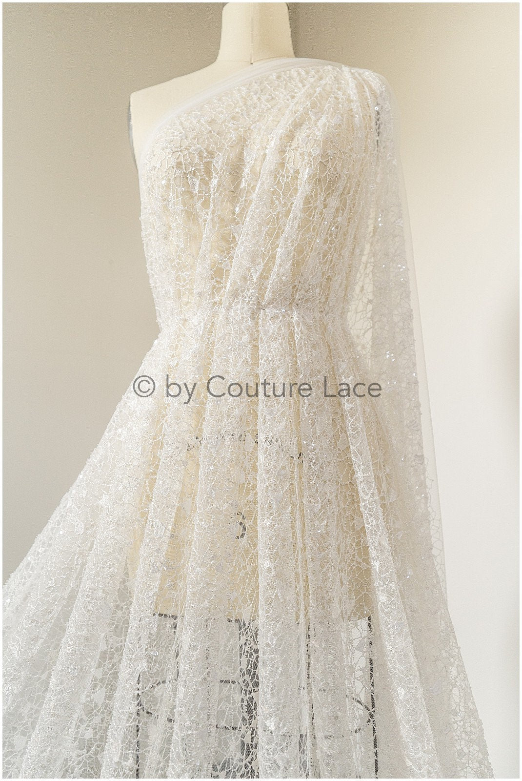 Perlen modern Netz Blumen Spitze Stoff, Perlen Netz Spitze Stoff, Hochzeitskleid Spitze mit Perlen und Pailletten, Spinnennetz Spitze Stoff// L19-308