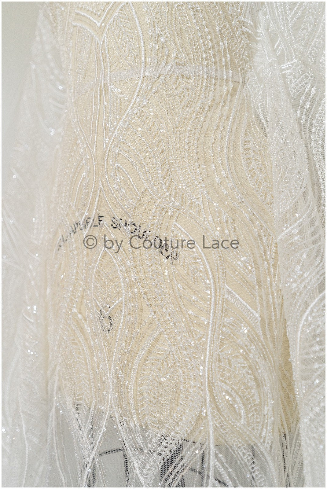 Perlen Braut Spitzenstoff Off-White/ Perlen Wellen Spitzenstoff/ Hochzeitskleid Spitze mit Perlen & Pailletten/ Brautspitzenstoff// L19-021